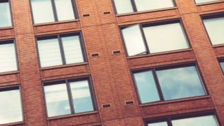 В Воронеже 36-летний мужчина разбился после попытки починить окно