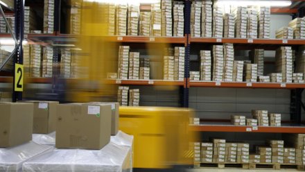 Обломки беспилотников рухнули на крышу склада в пригороде Воронежа