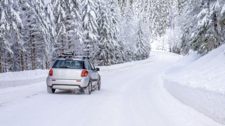 Автоинспекторы попросили воронежцев проверить готовность машин к непогоде