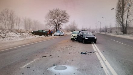 Мужчина пострадал в массовом ДТП в Воронеже