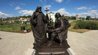 Памятник святителю Митрофану торжественно открыли в Воронеже