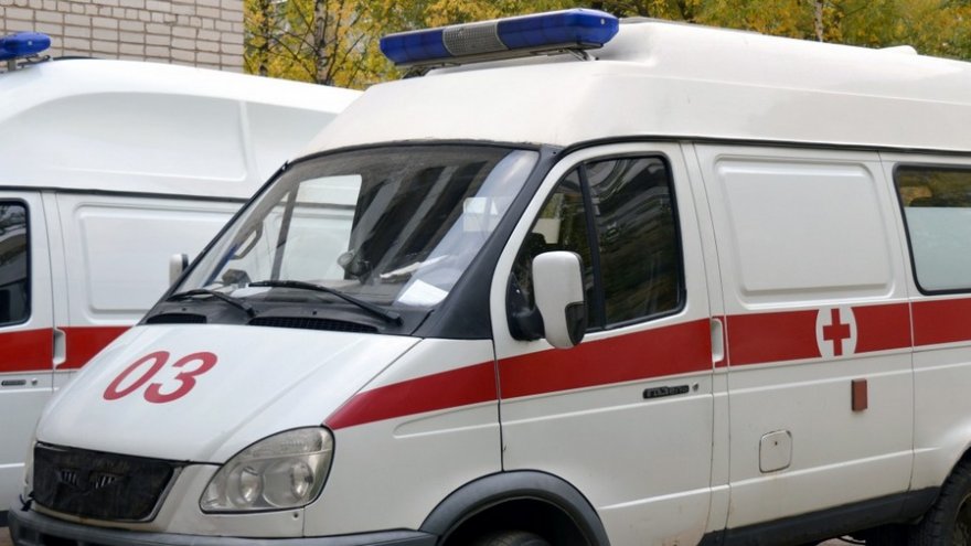 Воронежскую школьницу после конфликта с одноклассником на скорой доставили в больницу
