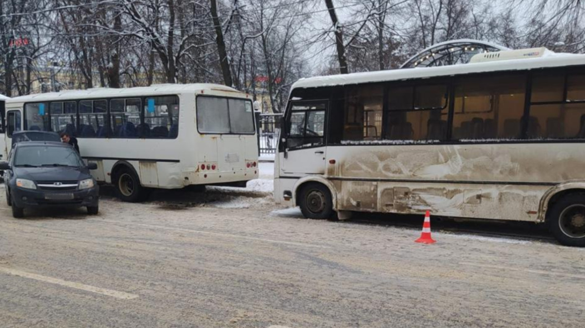 Лада Гранта» сбила пешехода на улице Кольцовской в Воронеже – Новости  Воронежа и Воронежской области – Вести Воронеж