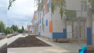 Строительство детской поликлиники в Бобровском районе вышло на финишную прямую