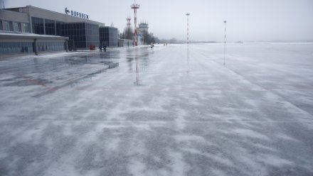 Воронежский аэропорт возобновил работу после ледяного дождя