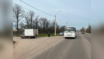 Пассажирка автобуса пострадала в ДТП с «Газелью» под Воронежем