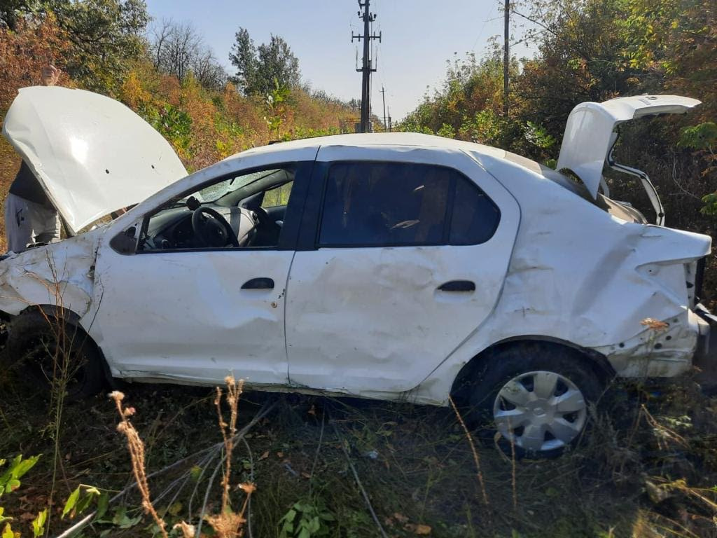 Три человека пострадали после опрокидывания Renault Logan под Воронежем –  Новости Воронежа и Воронежской области – Вести Воронеж