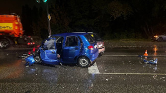 Водитель Matiz устроила смертельное ДТП с автобусом и грузовиком в Воронеже
