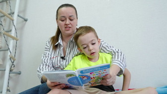 Благодаря помощи воронежцев Артём Анцупов начал лечение редкой болезни в китайской клинике