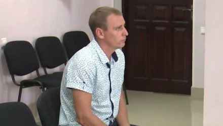 Осуждённый в Воронеже полицейский избежал обвинения по другому делу о пытках невиновного