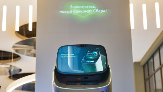 Сбер переизобрёл банкомат: два экрана, ИИ-помощник ГигаЧат и здоровье