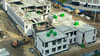 Воронежцам показали процесс возведения детского сада на Остужева