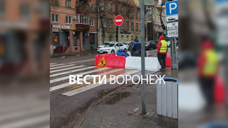 В Воронеже частично перекрыли Комиссаржевскую для сноса Центрального стадиона