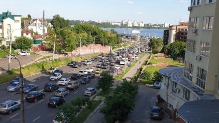 Воронеж в конце рабочего дня парализовали 9-балльные пробки