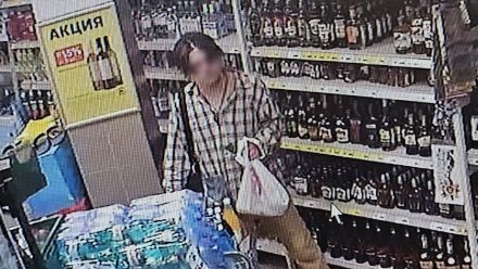 Полиция начала проверку после домогательств воронежца к девочке в магазине