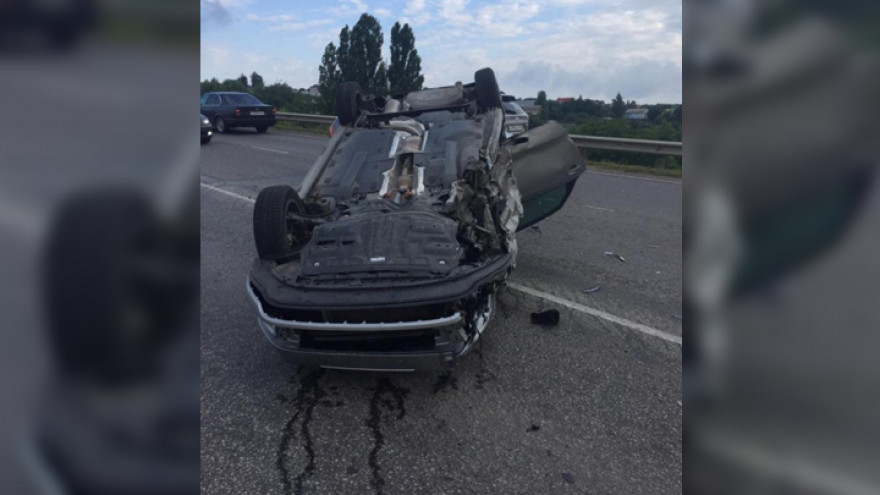 Под Воронежем в массовом ДТП пострадала семья с 3-летним ребёнком