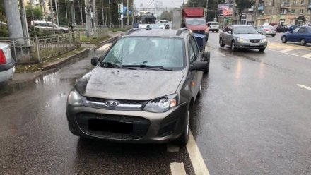 В Воронеже пожилой автомобилист сбил 21-летнюю девушку на пешеходном переходе