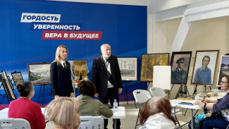 «Единая Россия» организовала для пожилых воронежцев художественную мастерскую