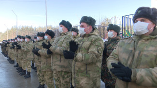 Росгвардейцам в Нововоронеже подарили по квартире
