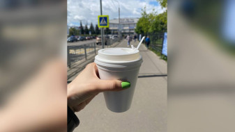 Воронежский «Робин Сдобин» отказался от фирменных кофейных стаканов из-за санкций