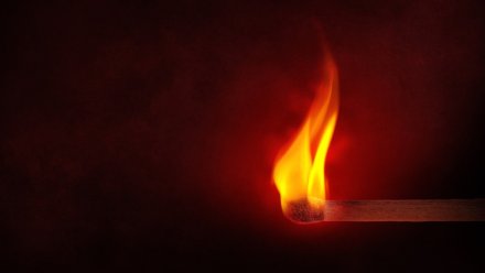 Воронежец попал в реанимацию после страшного пожара на улице Шишкова