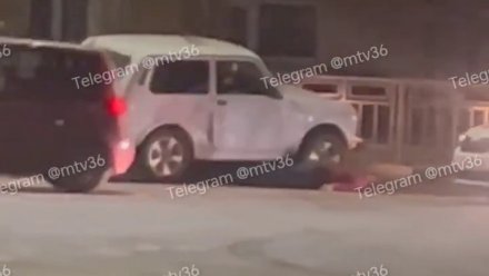 Водитель «Нивы» потерял сознание после ДТП с автобусом в Воронеже
