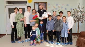 В Воронежской области у многодетной семьи родился 12-й ребёнок