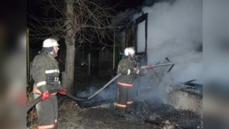 В Воронеже 48-летний мужчина пострадал во время пожара в дачном доме