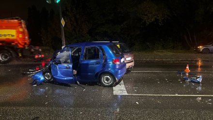 Водитель Matiz устроила смертельное ДТП с автобусом и грузовиком в Воронеже