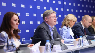 Андрей Исаев: Партпроект «Моя карьера с Единой Россией» в этом году помог трудоустроить более 2,3 тысяч участников СВО