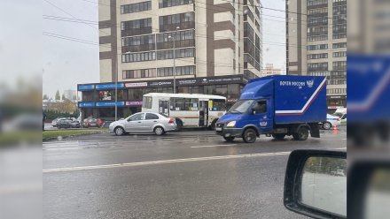 В Воронеже водитель маршрутки умер за рулём