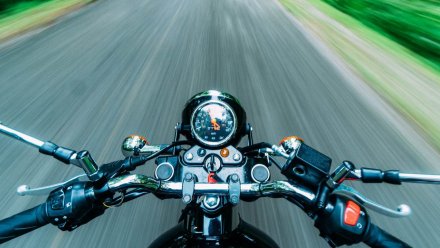В Воронежской области 18-летнюю девушку будут судить за смерть пенсионерки на мотоцикле