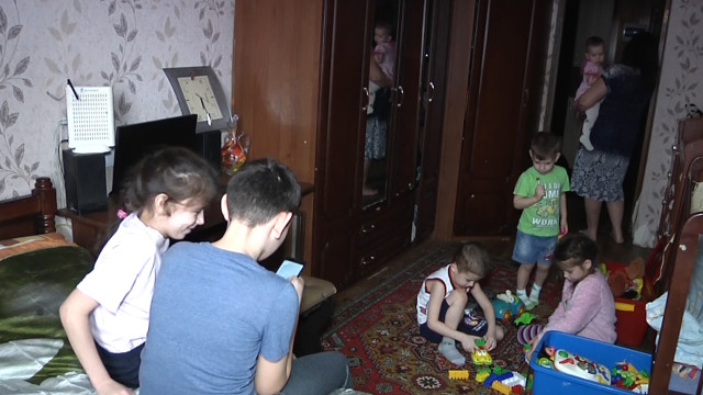 В Воронежской области ещё больше многодетных семей смогут получить 300 тысяч