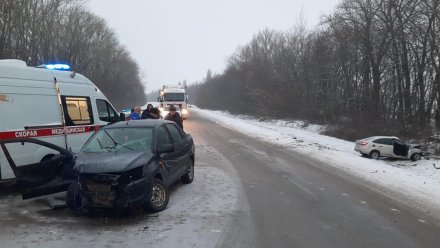 В аварии с двумя «Ладами» на воронежской трассе погиб 36-летний водитель