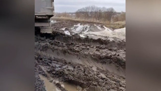 Жители хутора в Семилукском районе пожаловались на 6-летнее отсутствие ремонта дорог