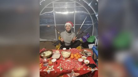 Супруги из Воронежа встретили Новый год в теплице