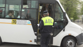 В Воронеже автоинспекторы наказали 35 водителей маршруток
