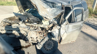 ВАЗ разворотило после массового ДТП на воронежской трассе: есть пострадавший