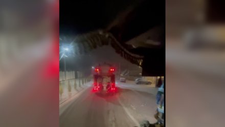 Воронежские коммунальщики вышли на борьбу со снегом
