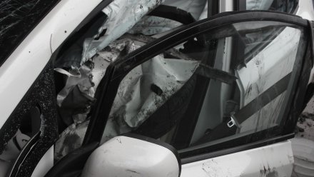 В Нововоронеже в аварии с двумя автомобилями погиб пассажир