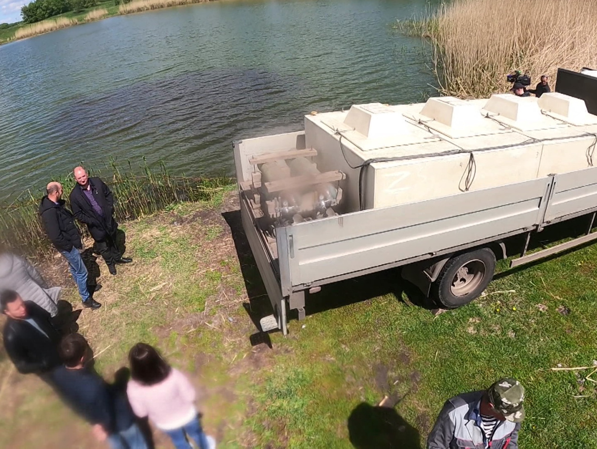 Фермер запустил в воронежский пруд тонну разнообразной рыбы – Новости  Воронежа и Воронежской области – Вести Воронеж