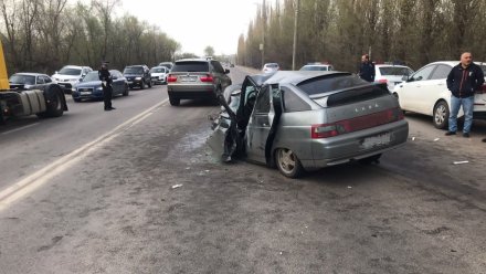 В Воронеже 32-летний автомобилист погиб после столкновения с иномаркой