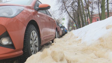 В Воронеже пообещали расчистить заваленные снегом платные парковки