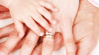 При поддержке «Единой России» специалисты «Паруса надежды» провели приём детей с ОВЗ 