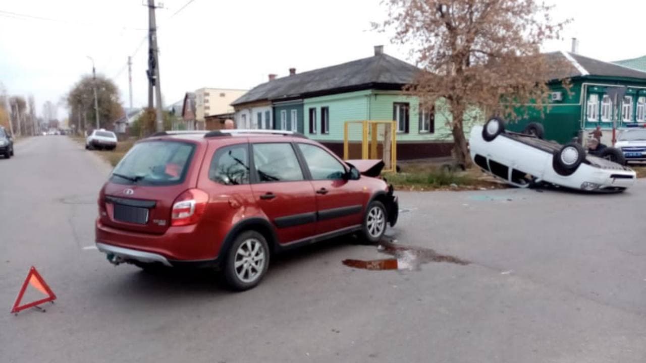 Две женщины и малыш попали в больницу после ДТП в Воронежской области –  Новости Воронежа и Воронежской области – Вести Воронеж