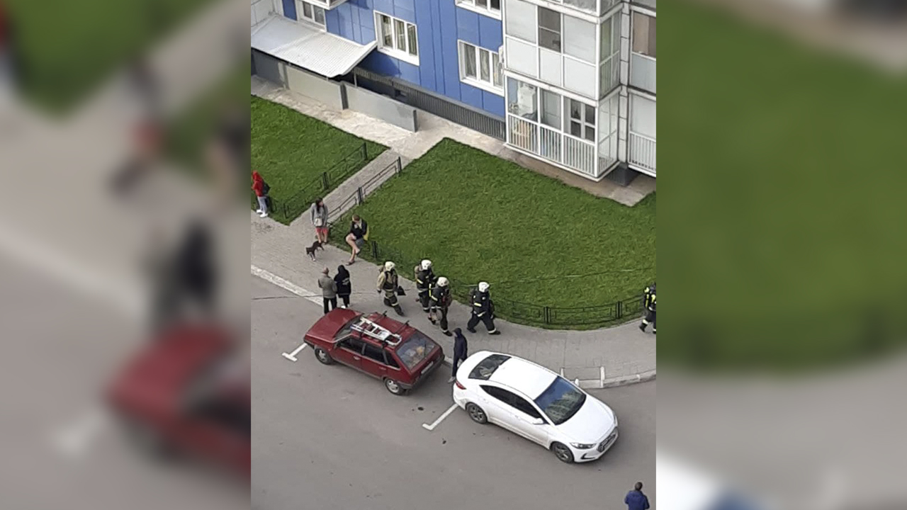 В Воронеже в крупном ЖК вспыхнул сильный пожар – Новости Воронежа и  Воронежской области – Вести Воронеж