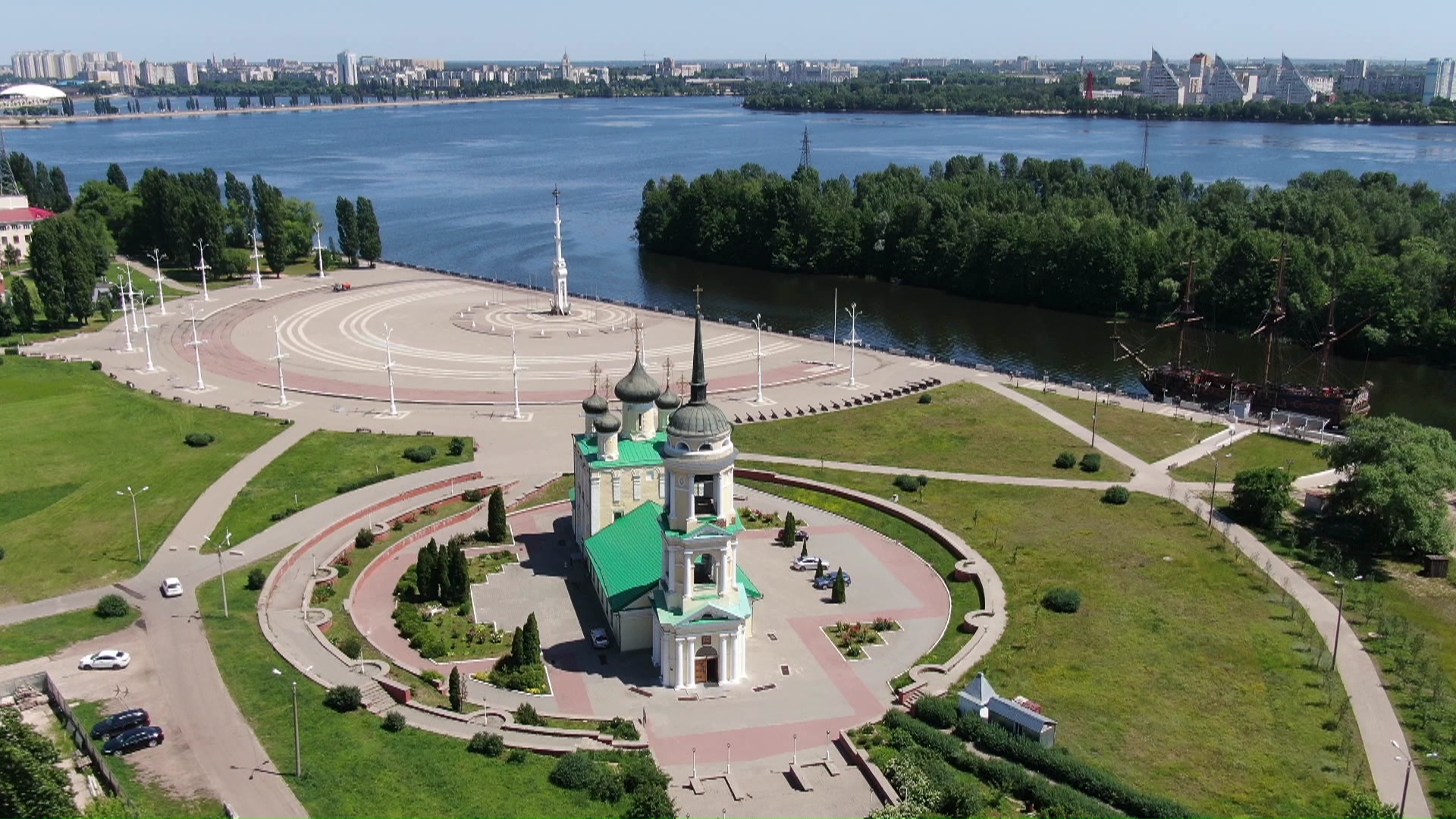 Адмиралтейская площадь в Воронеже