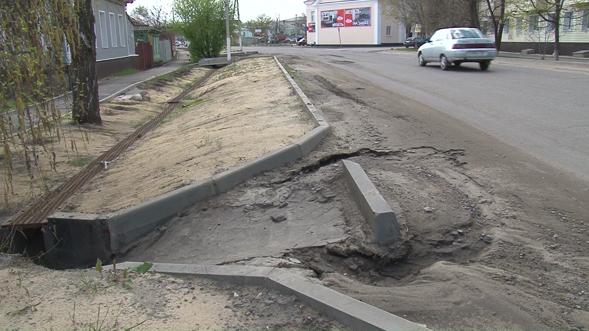 Хуже не бывает». В воронежском райцентре возмутились ремонтом главной улицы  за 45 млн – Новости Воронежа и Воронежской области – Вести Воронеж