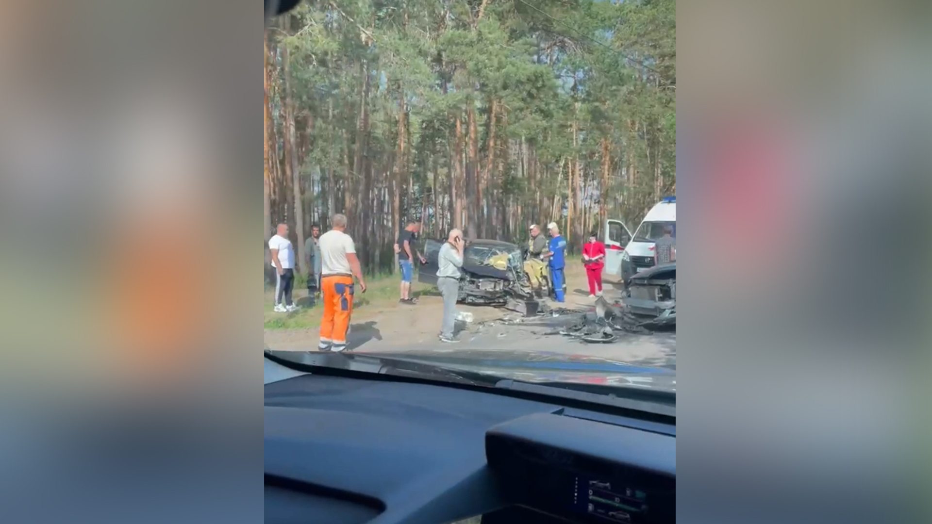 В Воронеже двое мужчин пострадали при лобовом столкновении легковушек –  Новости Воронежа и Воронежской области – Вести Воронеж