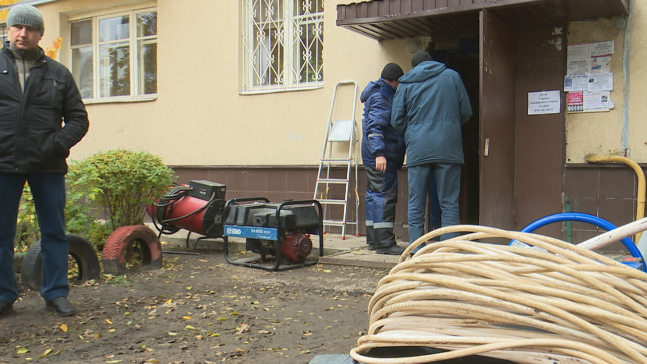 В повреждённой пожаром воронежской 4-этажке начали восстанавливать крышу –  Новости Воронежа и Воронежской области – Вести Воронеж